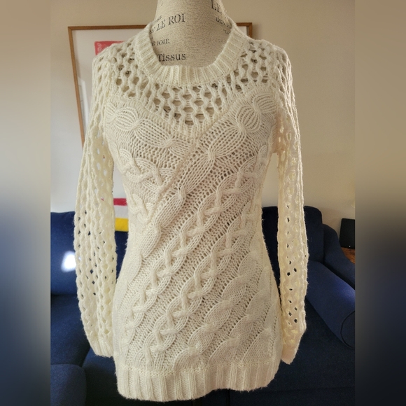 Sweater - Picture 5 of 7